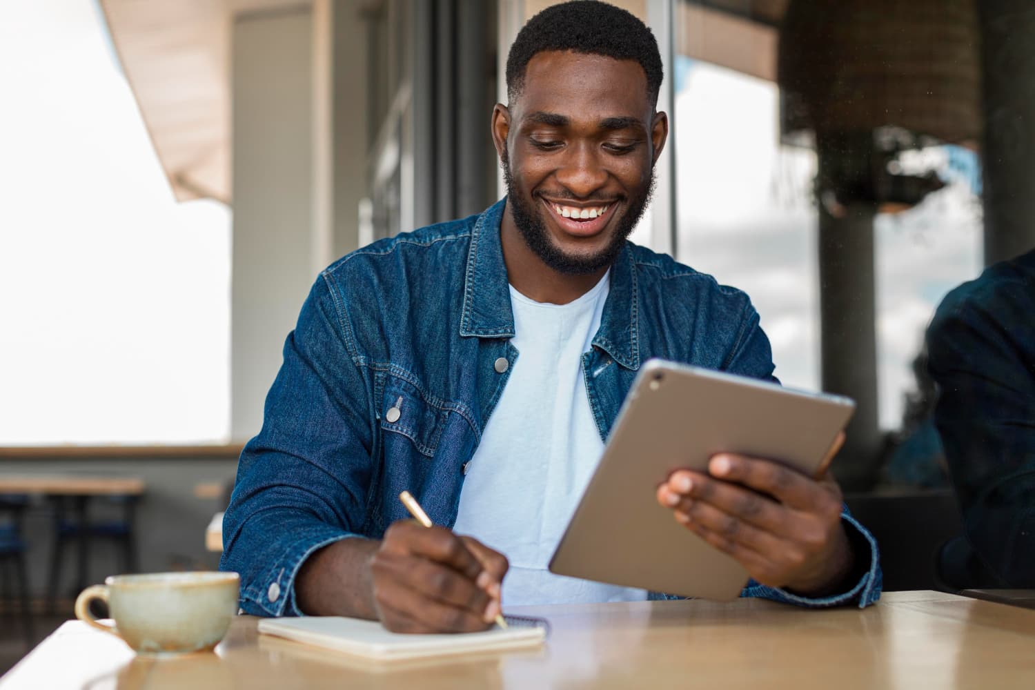 Microempreendedor individual após a simplificação com o BoraMEI